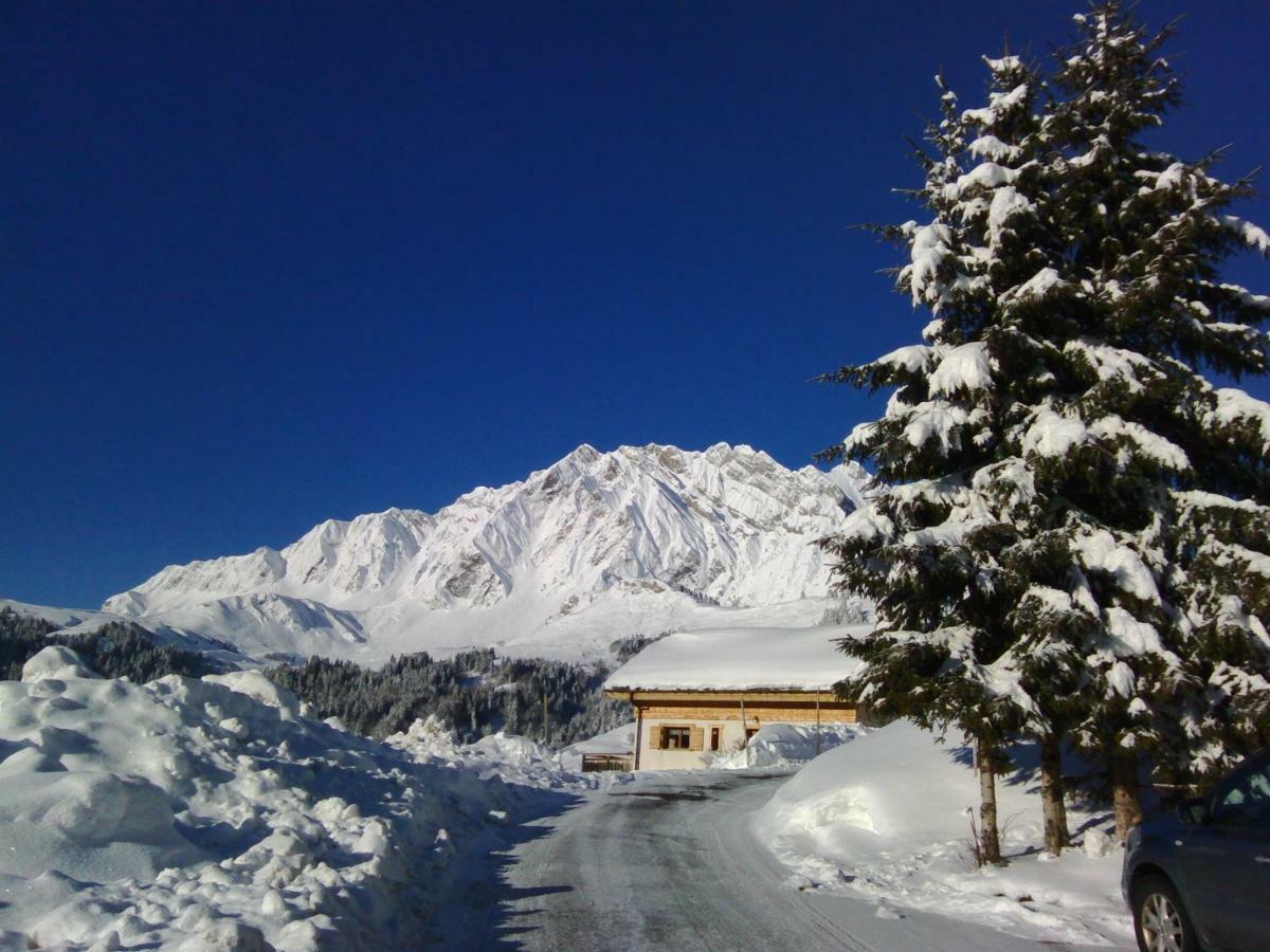 les fenêtres du mont blanc La Giettaz Exterior foto